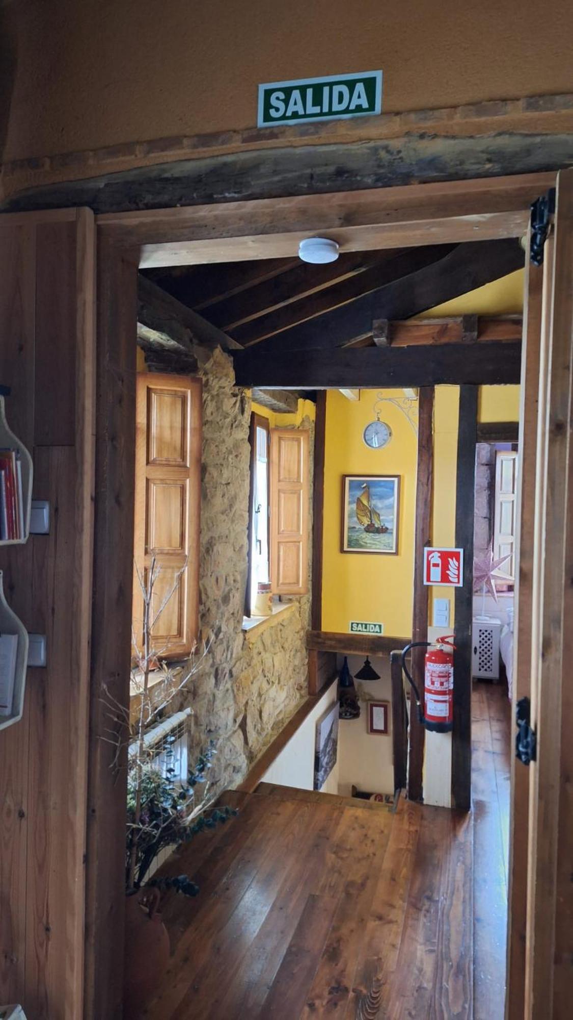 Villa La Casuca De Antoniooti Las Rozas de Valdearroyo Exterior foto